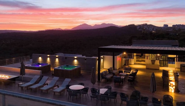 For Couples, Petfriendly 2 BR Ocean View #18 4pax in Cabo San Lucas