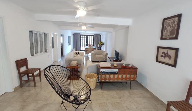 casa mango in Ciudad Fernández