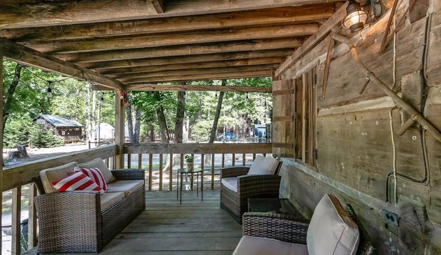 The Crockett Cabin! Waterfront- Rafting + Paddleboarding in Erwin