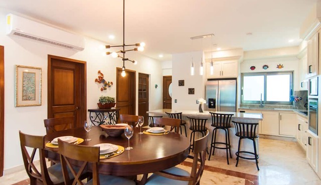 Luxury 3 Bdrm Condo in Playacar. Tennis & Golf Close By, Shops Walking Distance! in Playa del Carmen