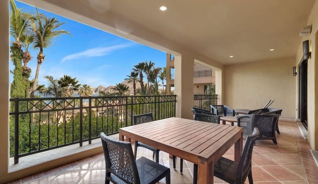 Hacienda Residences, 5-Star, Beachfront, Paradise in Cabo San Lucas