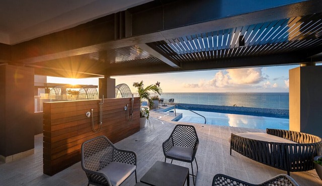 Stunning Architecture Amazing Views Steps to Beach