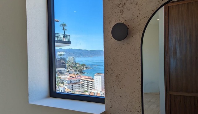 Romantic Zone Penthouse w/Ocean Views in Puerto Vallarta