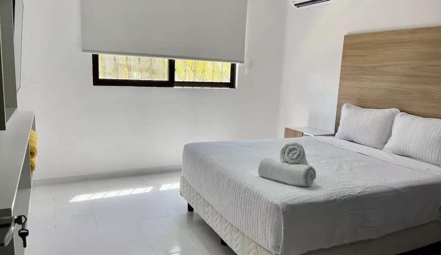 D3 Downtown 3-Bedroom Retreat - 1st Floor with Washer & Dryer in Cancún