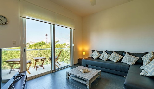 Prime Location PH w/Jacuzzi Roof top Pool close5th in Playa del Carmen
