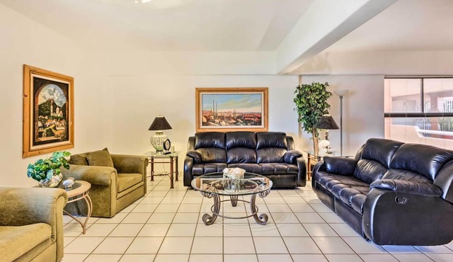 Chic Cabo San Lucas Getaway < 2 Miles to Beaches! in Cabo San Lucas