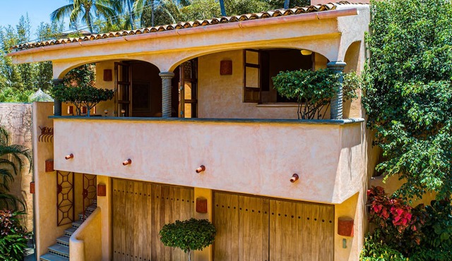 Private, Beach Access, Ocean View, Walkable to Town, Daily Maid Service, WiFi! in Puerto Vallarta