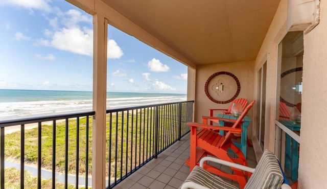 Suntide II 505 - Top Floor Condo w/Vaulted Ceilings, Private Balcony, Beachfront Pool & Spa, Direct Ocean Access in South Padre Island