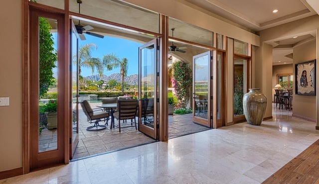 PGA W Villa-Royal St.George Mnt &Greg Norman Course Views,Private Pool/Spa/Bar&Fireplace-4BD#064114 in La Quinta