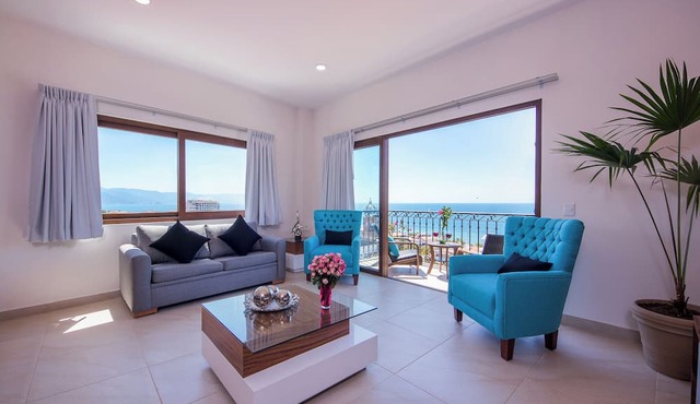 Penthouse in the heart of Gringo Gulch in Puerto Vallarta
