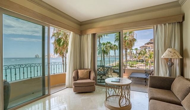 Stunning Medano BEACHFRONT Studio on 2nd Floor in 5 Star Luxury Resort & SPA in Cabo San Lucas