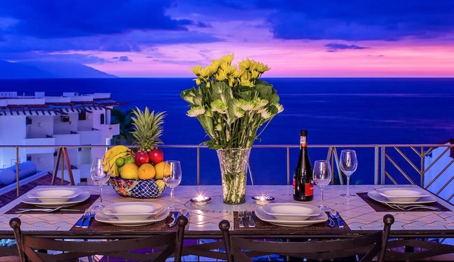 Ocean View condo in romantic zone muertos beach fifth floor in Puerto Vallarta
