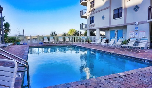 🌅 Vista's on the Gulf #202 — Gulf Front Luxury with Balcony Views & Resort Amenities in St. Pete Beach