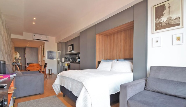 Luxury loft Roma Norte with pool, gym, AC & cowork in Ciudad de México