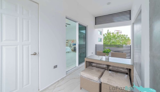Downtown Apt w/common pool + private terrace in La Paz