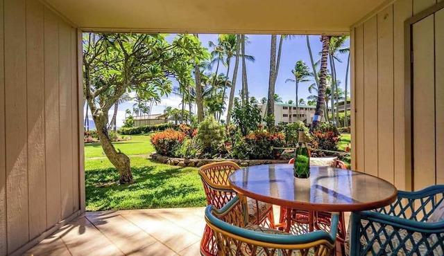 *New* Fall Deal Oceanfront Molokai Retreat with Pool and Tennis in Kaunakakai
