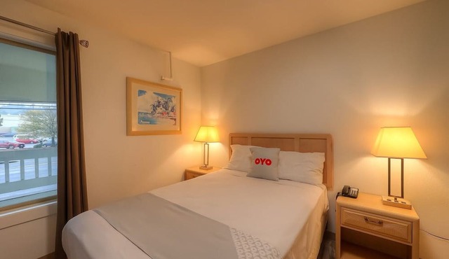 King Bed | Newport OR in Newport OR