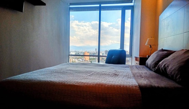 Amazing Reforma Apartment, 2bdrm 2 Bath, Awesome in Ciudad de México