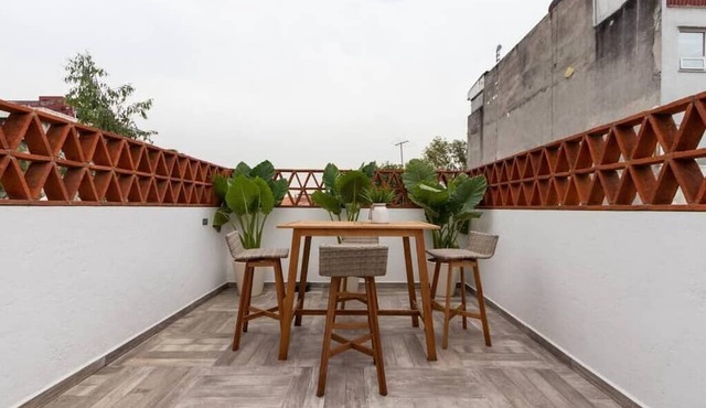 1) Loft Eugenia: Private King Size Bed Roma Sur in Mexico City