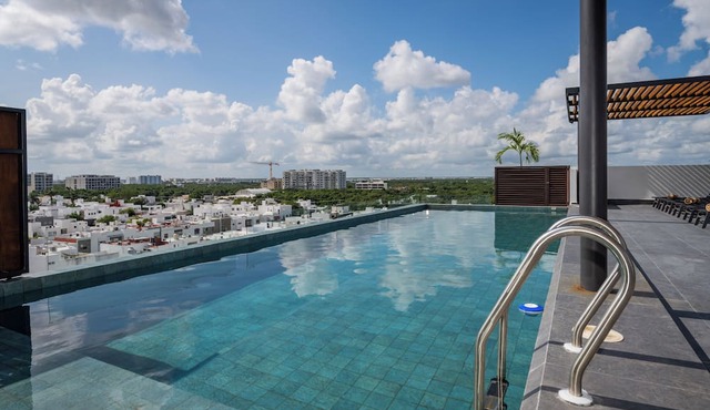 Cumbres Garden luxury apartments in Cancun
