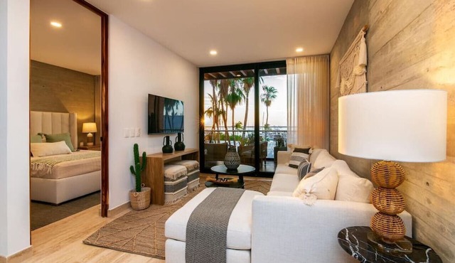 Central with sea view - Pool & Jacuzzi on Rooftop in La Paz
