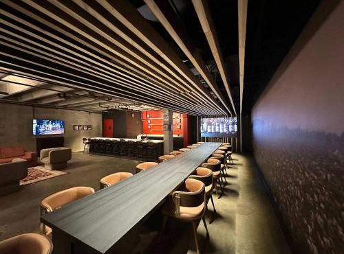 A12 The Field Suite in Louisville