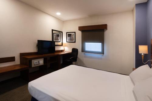 Hampton by Hilton San Juan del Rio in San Juan del Río