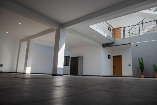 2br/2ba Condo 1 block to ocean! - Unit 4 in Mazatlán