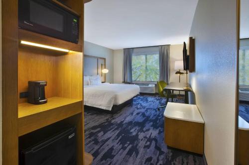 Fairfield Inn 